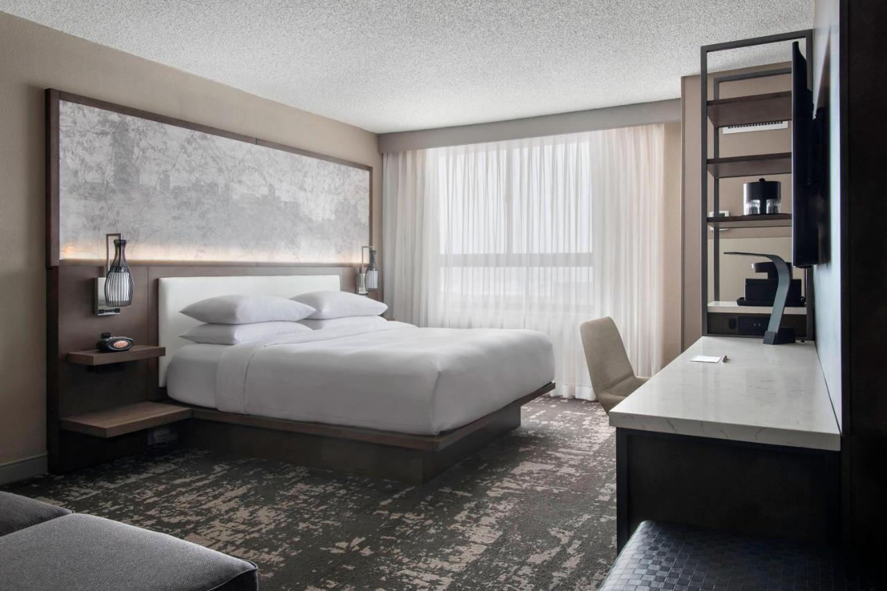 Marriott Melville Long Island Exterior foto