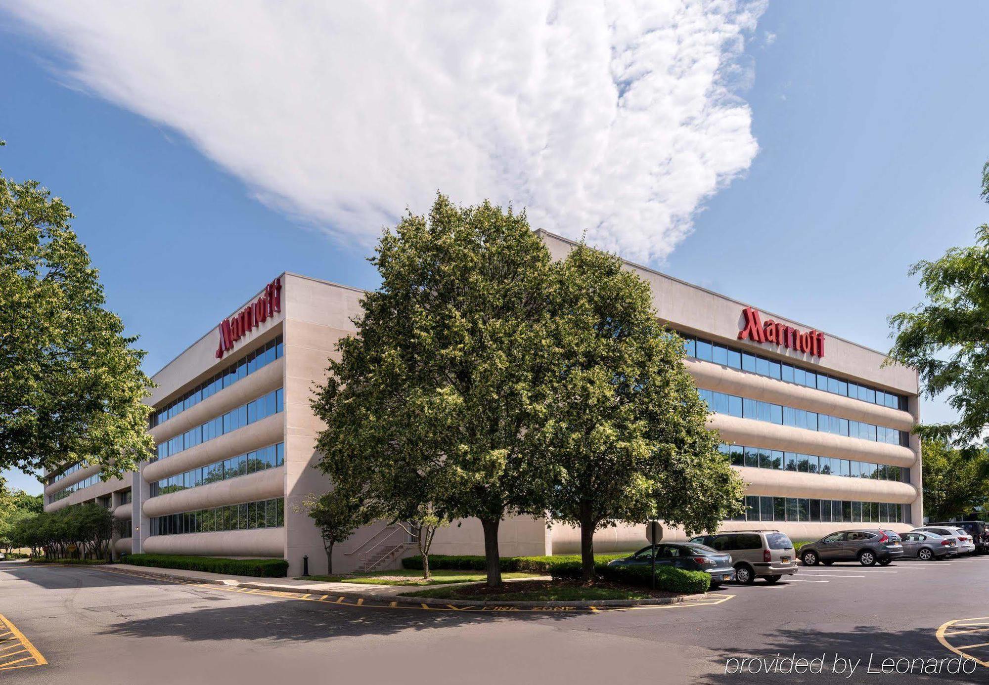 Marriott Melville Long Island Exterior foto