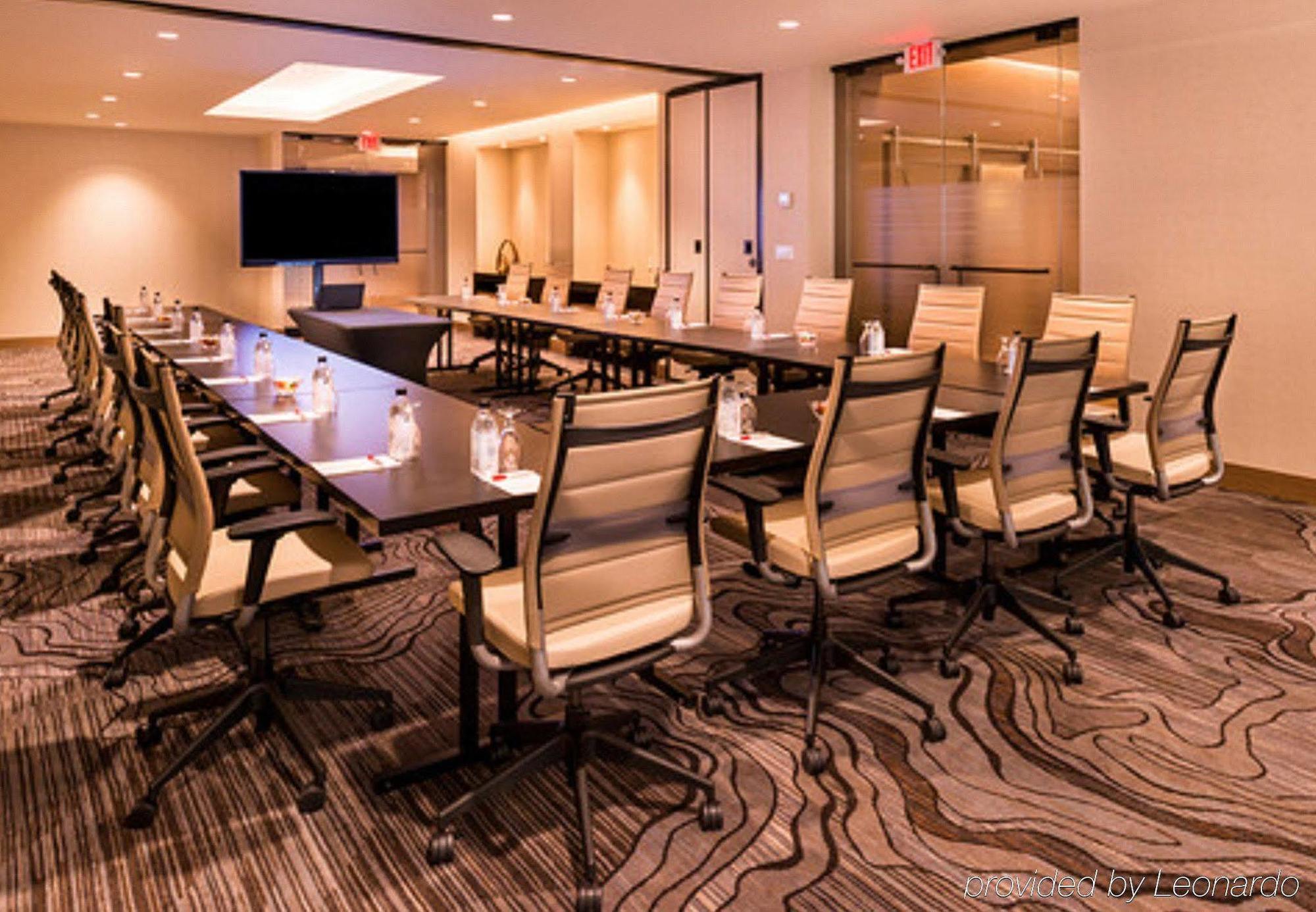 Marriott Melville Long Island Exterior foto